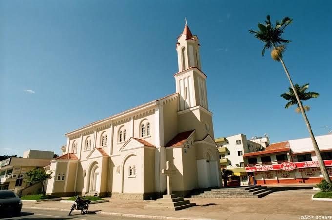 Centro de Camboriú: como é morar, tipos de imóveis e preços