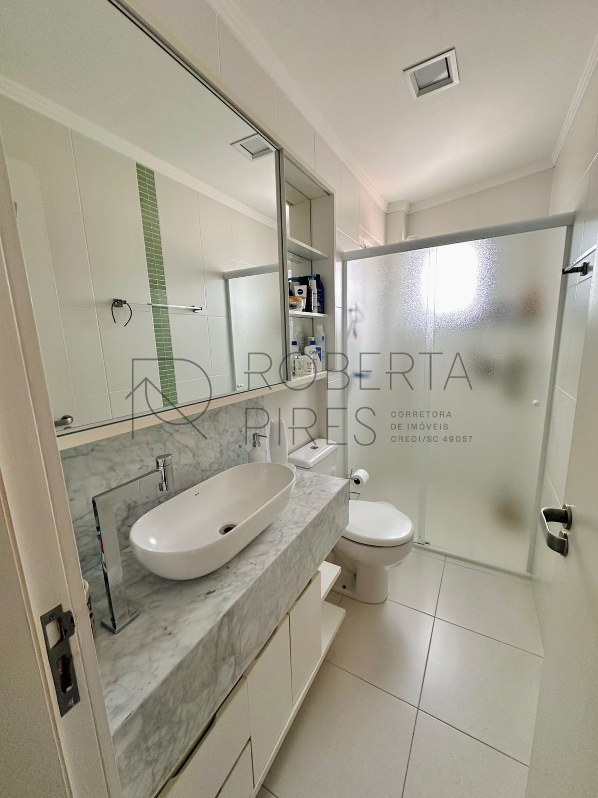 Apartamento semi mobiliado no Centro de Camboriú – foto 9