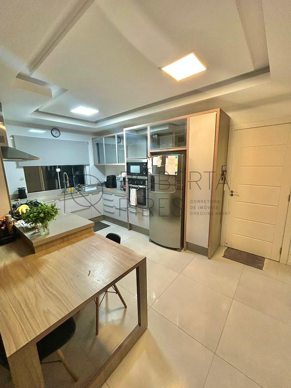 Casa com piscina a venda em Camboriú. – foto 10