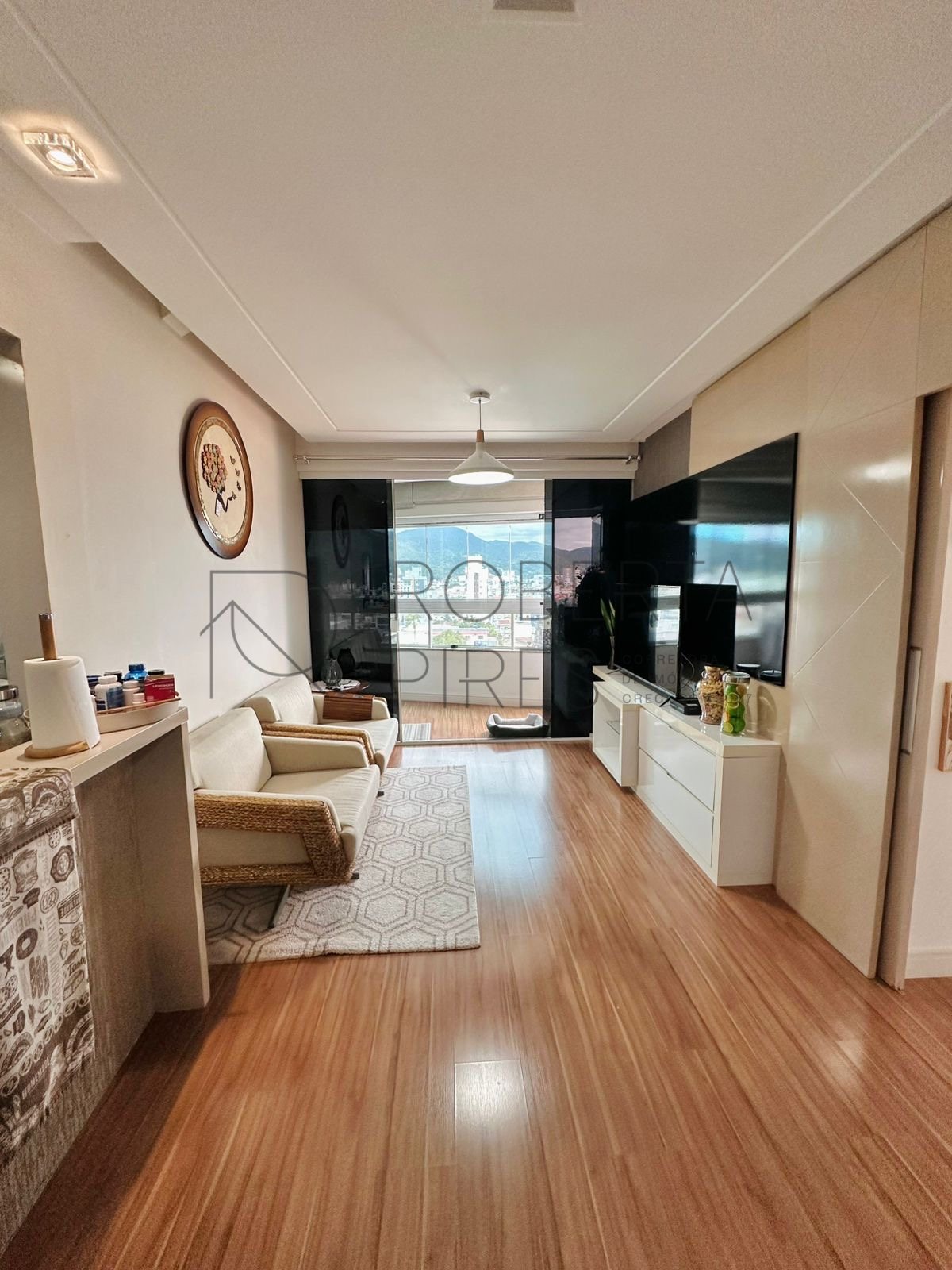 Apartamento semi mobiliado no Centro de Camboriú – foto 4