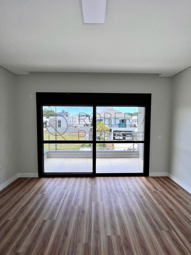 Linda casa no condomínio Caledônia, Bairro Santa Regina. – foto 8